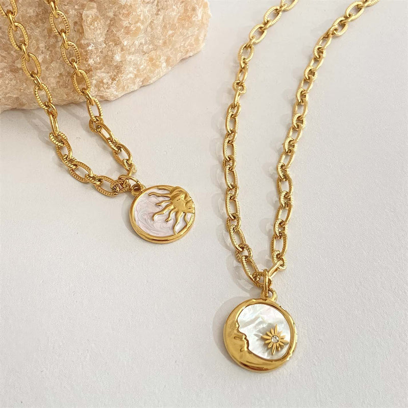 Sun&Moon halsband - pärlemor - - Necklaces - Trenday
