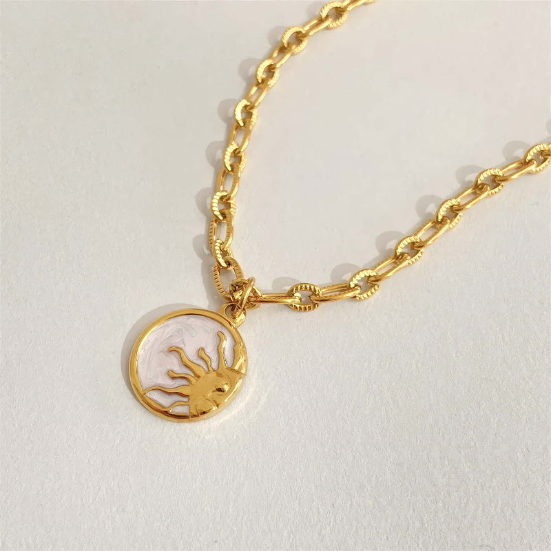 Sun&Moon halsband - pärlemor - Sun - Necklaces - Trenday